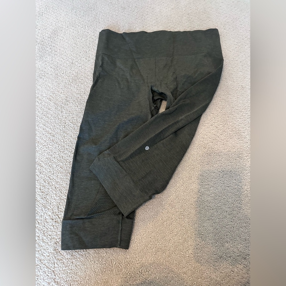 Lululemon Ebb To Street crops